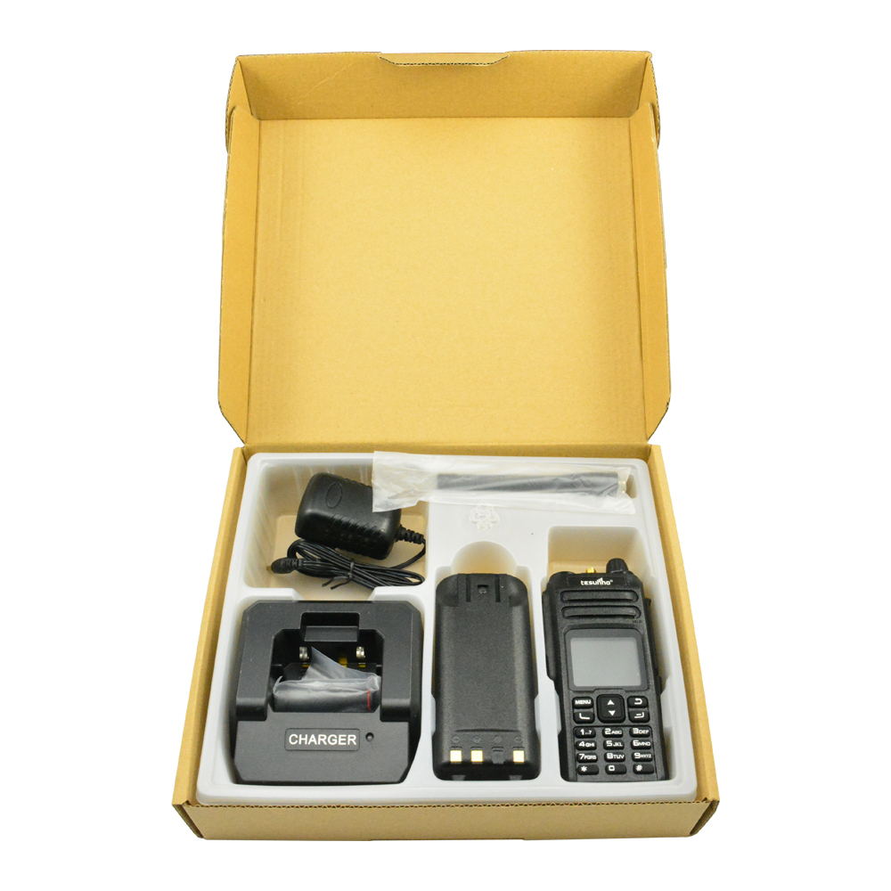 Handheld two way radio SIM Card, VHF/UHF, GSM,UMTS, LTE walkie talkie Tesunho TH680