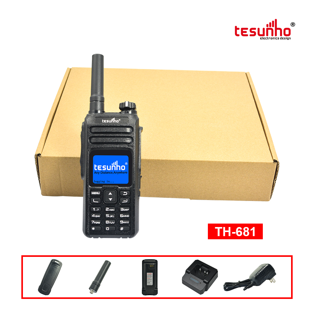 Factory Price Realptt 4G Walkie Talkie With Monitor / GPS Tracking / SOS TH-681