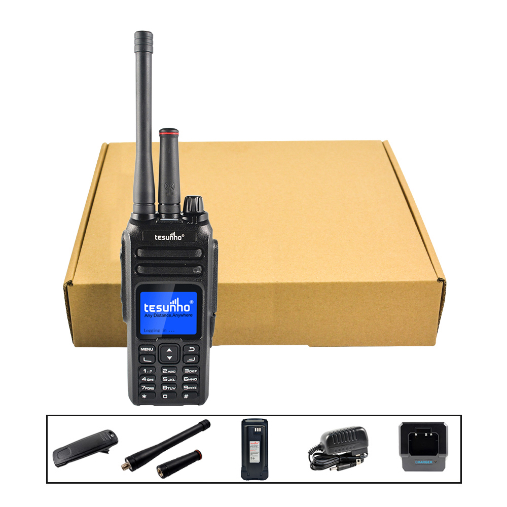 Two way radio dual modes GSM WCDMA SIM Card IP radio and VHF UHF walkie talkie TH-680